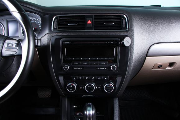Volkswagen Jetta, 1.4 л, Робот, 2013 фото 12