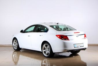 Opel Insignia, 2.0 л, АКПП, 2012 фото 5