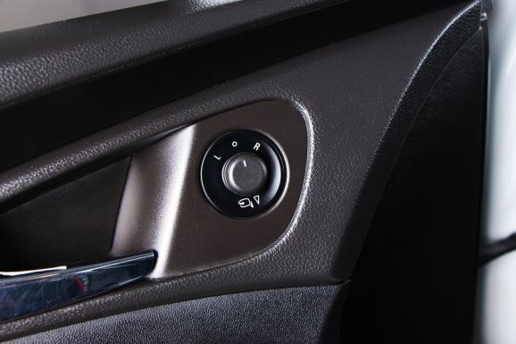 Opel Insignia, 2.0 л, АТ, 2012 фото 8