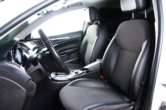 Opel Insignia, 2.0 л, АТ, 2012 фото 9