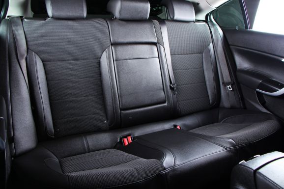 Opel Insignia, 2.0 л, АТ, 2012 фото 1