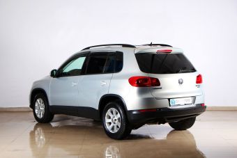 Volkswagen Tiguan, 2.0 л, АКПП, 2012 фото 6