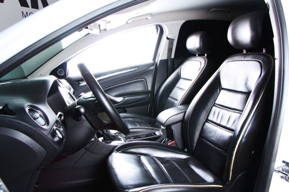 Ford Mondeo, 2.0 л, Робот, 2012 фото 8