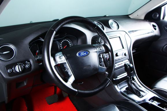 Ford Mondeo, 2.0 л, Робот, 2012 фото 9