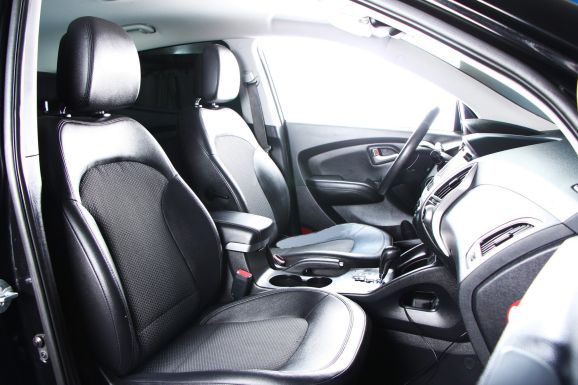 Hyundai ix35, 2.0 л, АТ, 2012 фото 2