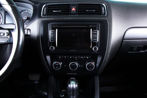 Volkswagen Jetta, 1.4 л, Робот, 2013 фото 12