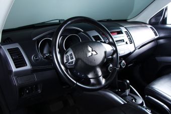 Mitsubishi Outlander, 2.4 л, CVT, 2011 фото 9