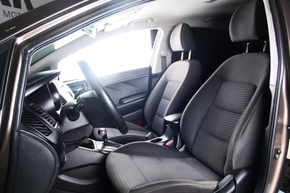 Kia Cerato, 1.6 л, АТ, 2013 фото 8