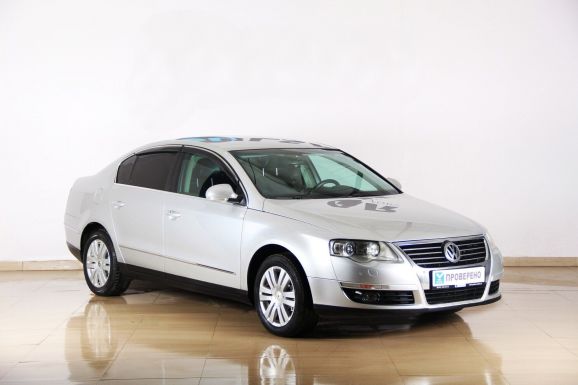 Volkswagen Passat, 1.8 л, Робот, 2010 фото 5