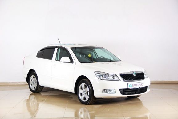Skoda Octavia, 1.8 л, Робот, 2012 фото 4