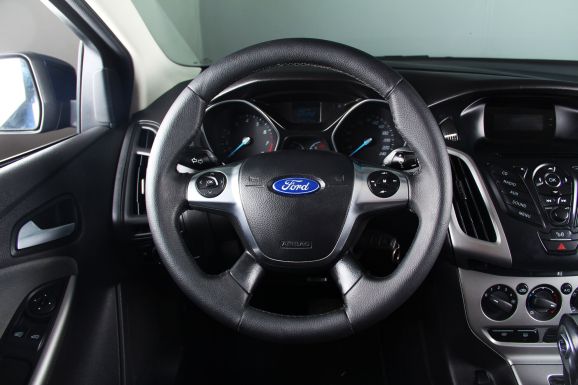Ford Focus Sport Limited Edition, 2.0 л, Робот, 2014 фото 9