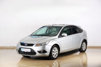 Ford Focus, 1.8 л, МКПП, 2010 фото 3