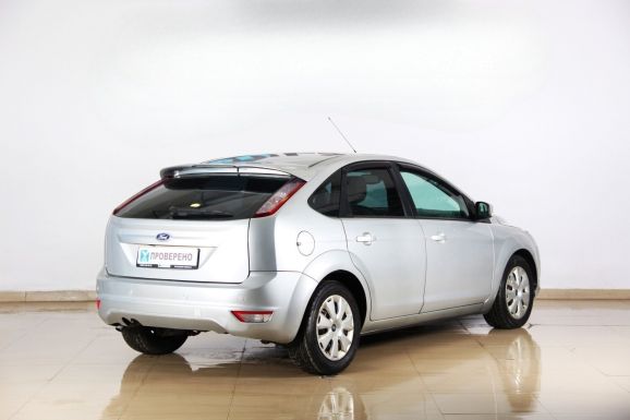 Ford Focus, 1.8 л, МТ, 2010 фото 4
