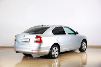 Skoda Octavia, 1.4 л, РКПП, 2011 фото 6