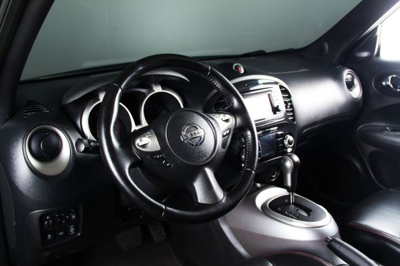 Nissan Juke, 1.6 л, Вариатор, 2013 фото 10