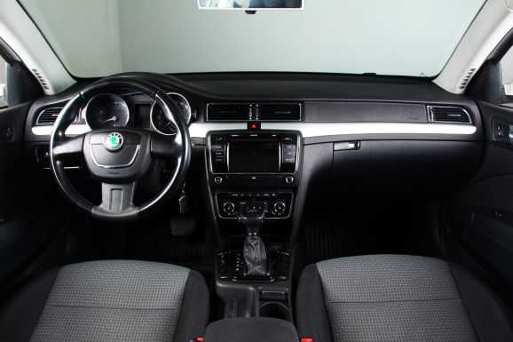 Skoda Superb, 1.8 л, АТ, 2010 фото 10