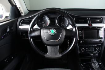 Skoda Superb, 1.8 л, АКПП, 2010 фото 11