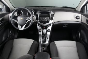 Chevrolet Cruze, 1.8 л, АКПП, 2012 фото 10