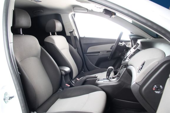 Chevrolet Cruze, 1.8 л, АТ, 2012 фото 2