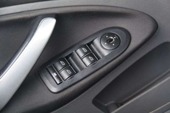 Ford C-MAX, 2.0 л, АТ, 2009 фото 7