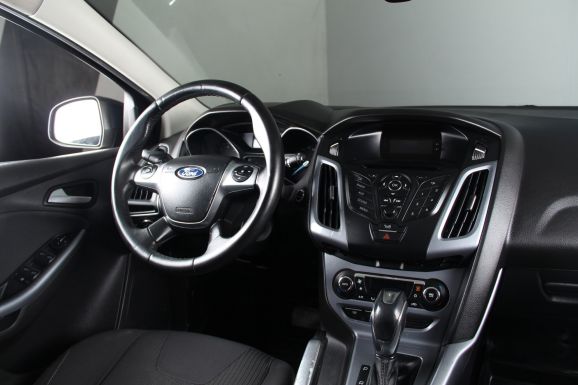 Ford Focus, 2.0 л, Робот, 2014 фото 12