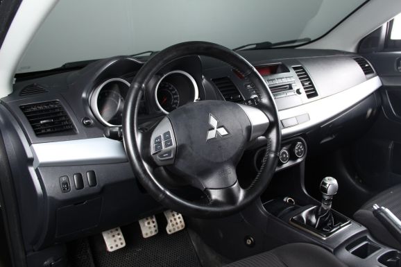Mitsubishi Lancer, 1.8 л, МТ, 2013 фото 8