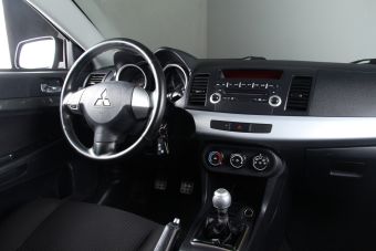 Mitsubishi Lancer, 1.8 л, МКПП, 2013 фото 11