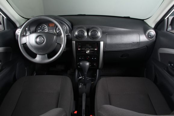 Nissan Almera, 1.6 л, АТ, 2018 фото 9