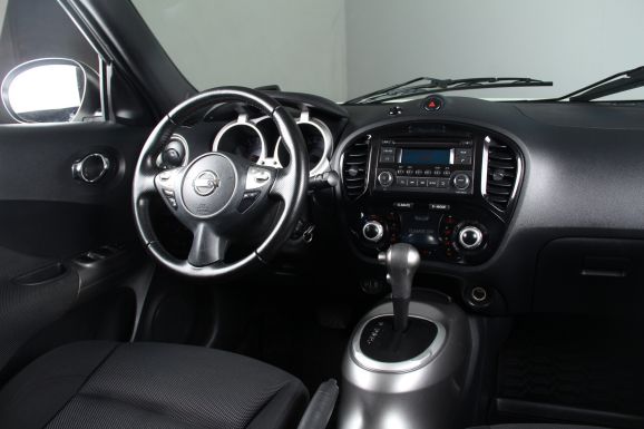 Nissan Juke, 1.6 л, Вариатор, 2012 фото 12