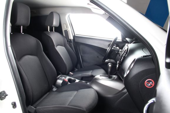 Nissan Juke, 1.6 л, Вариатор, 2012 фото 2