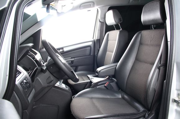 Opel Zafira, 1.8 л, Робот, 2011 фото 8