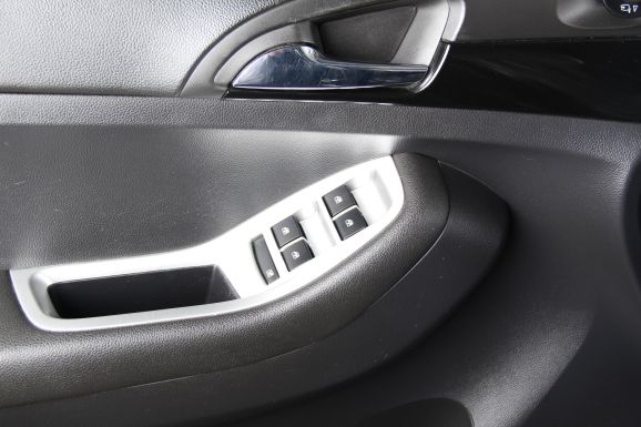 Chevrolet Orlando, 2.0 л, АТ, 2012 фото 7