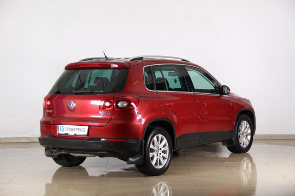 Volkswagen Tiguan, 2.0 л, АТ, 2009 фото 4