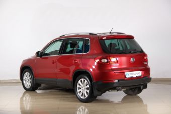 Volkswagen Tiguan, 2.0 л, АКПП, 2009 фото 6