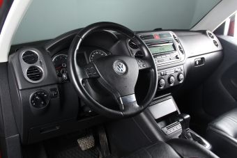 Volkswagen Tiguan, 2.0 л, АКПП, 2009 фото 10