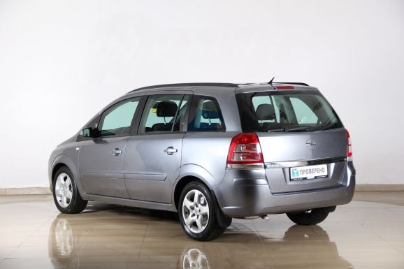 Opel Zafira, 1.8 л, Робот, 2011 фото 5