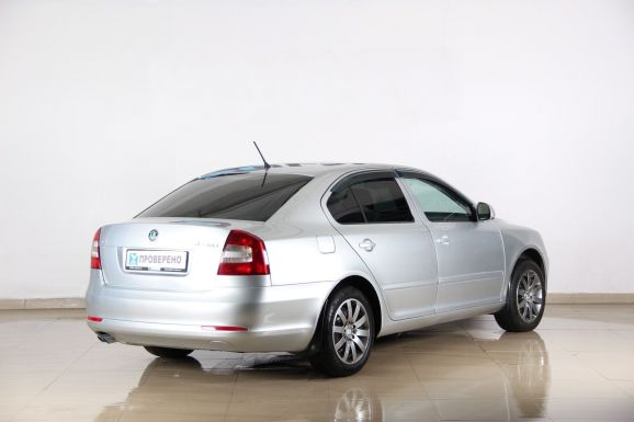 Skoda Octavia, 1.8 л, МТ, 2011 фото 6