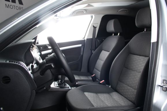 Skoda Octavia, 1.8 л, МТ, 2011 фото 8