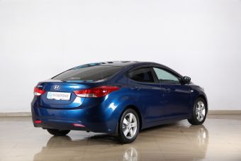 Hyundai Elantra, 1.6 л, МКПП, 2013 фото 6