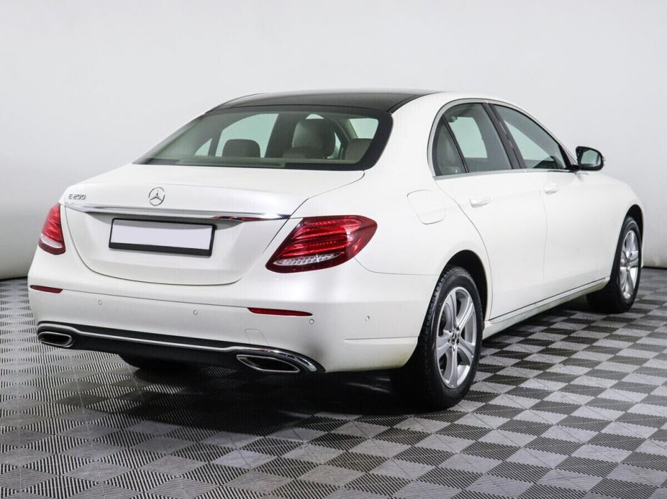 Mercedes-Benz E-Класс, 2.0 л, АТ, 2017 фото 4