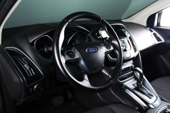 Ford Focus, 1.6 л, Робот, 2014 фото 8