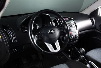 Kia Ceed, 1.4 л, МКПП, 2011 фото 9