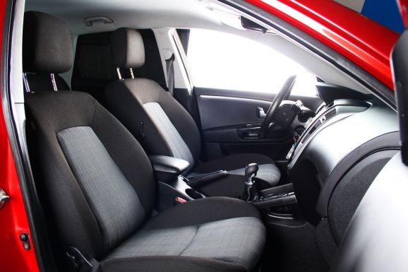 Kia Ceed, 1.4 л, МТ, 2011 фото 2