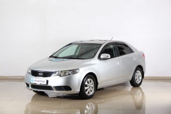 Kia Cerato, 1.6 л, МКПП, 2010 фото 3