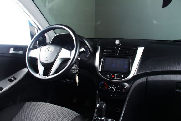 Hyundai Solaris, 1.6 л, МТ, 2014 фото 12