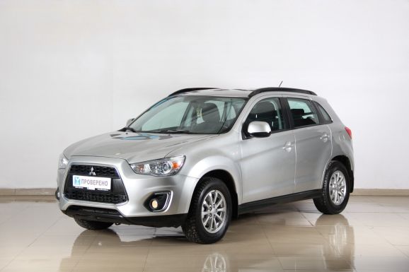 Mitsubishi ASX, 1.8 л, Вариатор, 2013 фото 3