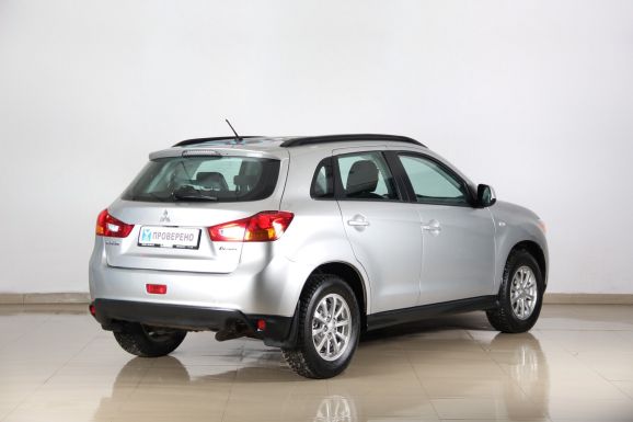 Mitsubishi ASX, 1.8 л, Вариатор, 2013 фото 4