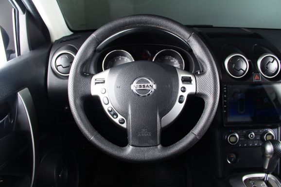 Nissan Qashqai, 2.0 л, Вариатор, 2010 фото 10
