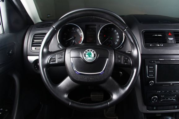 Skoda Yeti, 1.2 л, Робот, 2013 фото 11