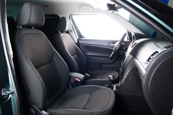 Skoda Yeti, 1.2 л, Робот, 2013 фото 2